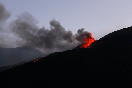 Explosion volcano italy