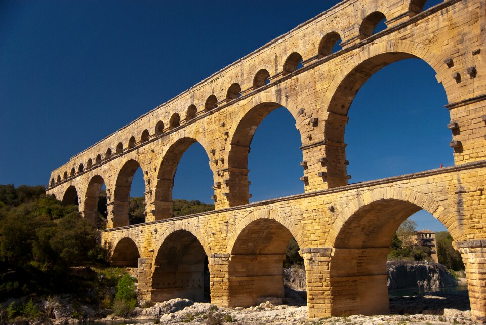France aqueduct building