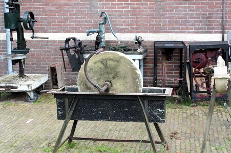 Grinding old craft