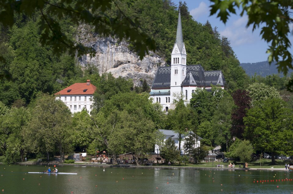 Slovenia church more
