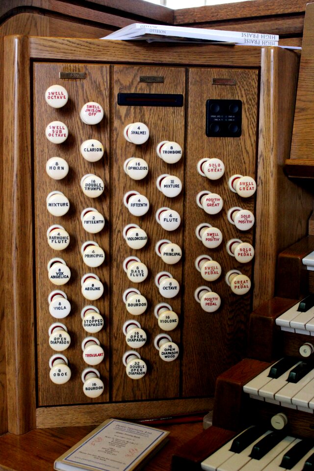 Musical keyboard sound