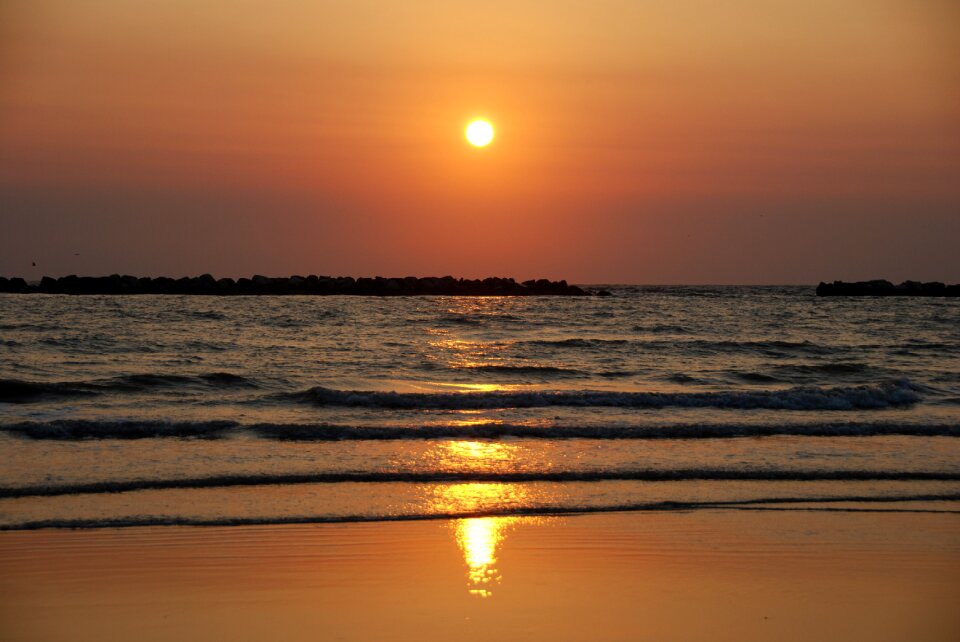 Horizon summer sun