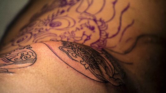 Drawing body artists