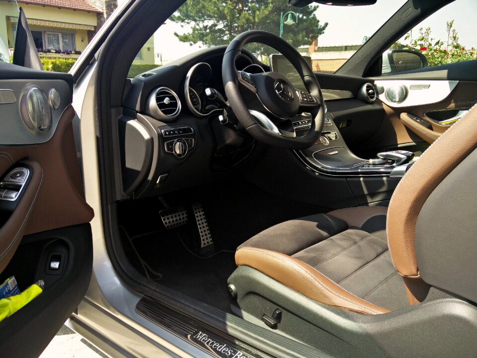 Mercedes benz auto