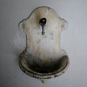 Faucet old gossip