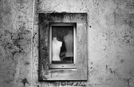 Mannequins glass black and white