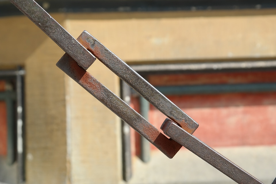 Metal rust cohesion