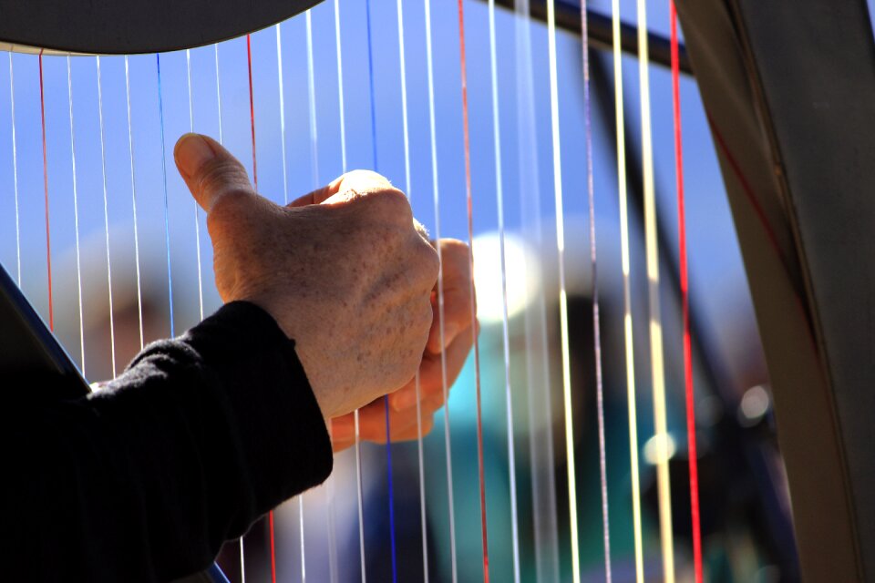 Music rope hands