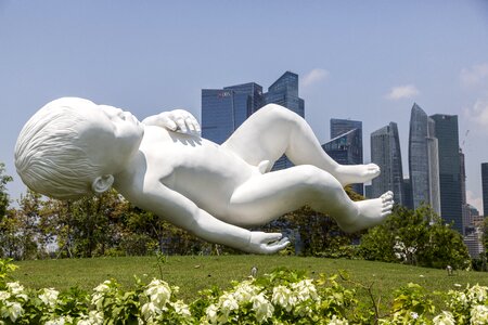 Sculpture skyline marina