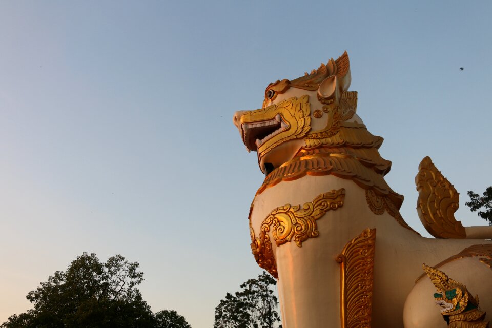 Statue animal yangoon