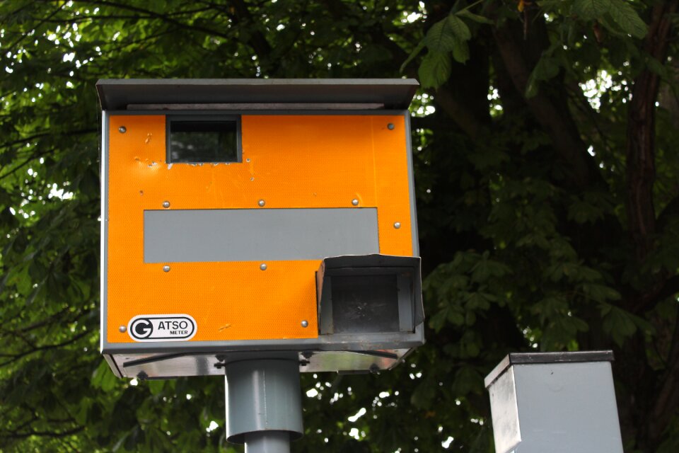 Road traffic law speeding cars