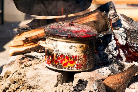 Firewood ash pot