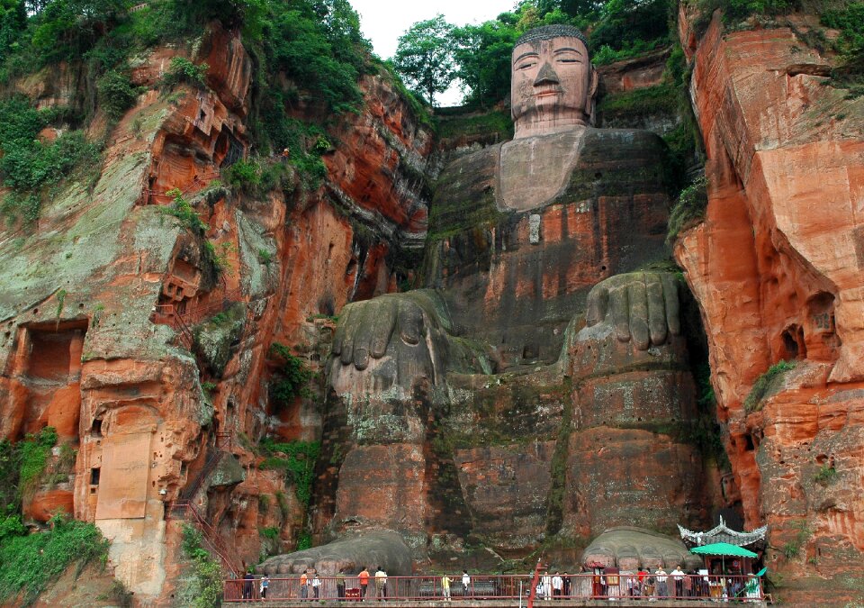 China religious sculpture cliff