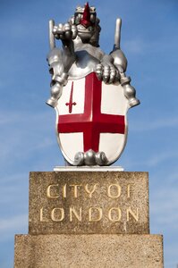 City escutcheon statue photo