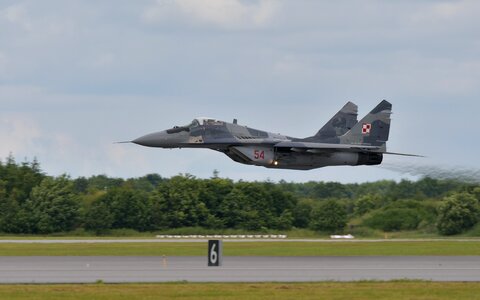 Fulcrum airshow jet