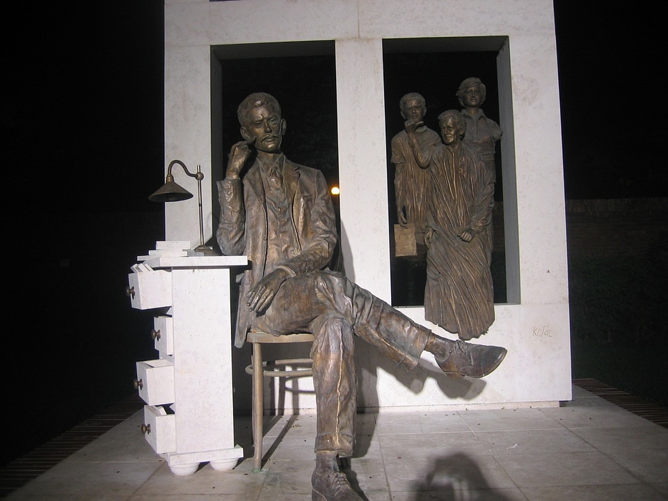 Poet city hódmezövásárhely