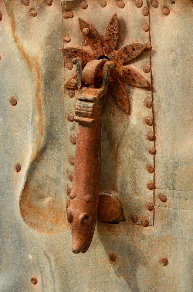 Rust metal throb