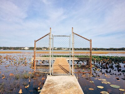 Water pier
