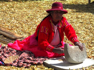 Peru tradition grind photo