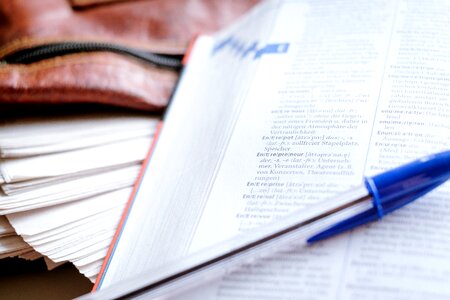 Read pen newspaper