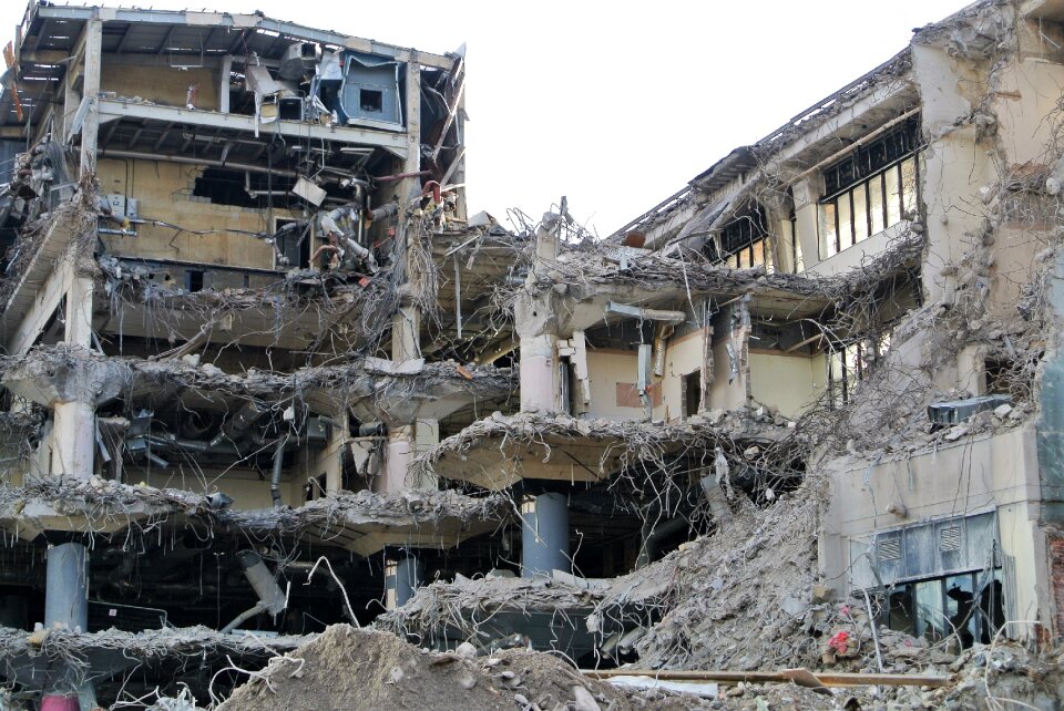 Demolish rubble demolishing