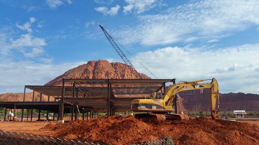 Construct architecture contractor