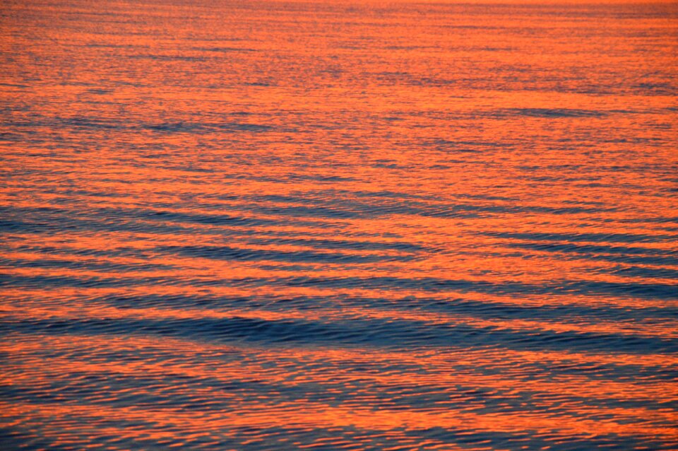 Ocean surface viewing