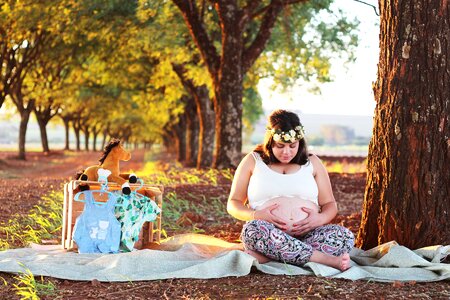 Mother pregnant pregnant book photo