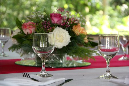 Glass serving table
