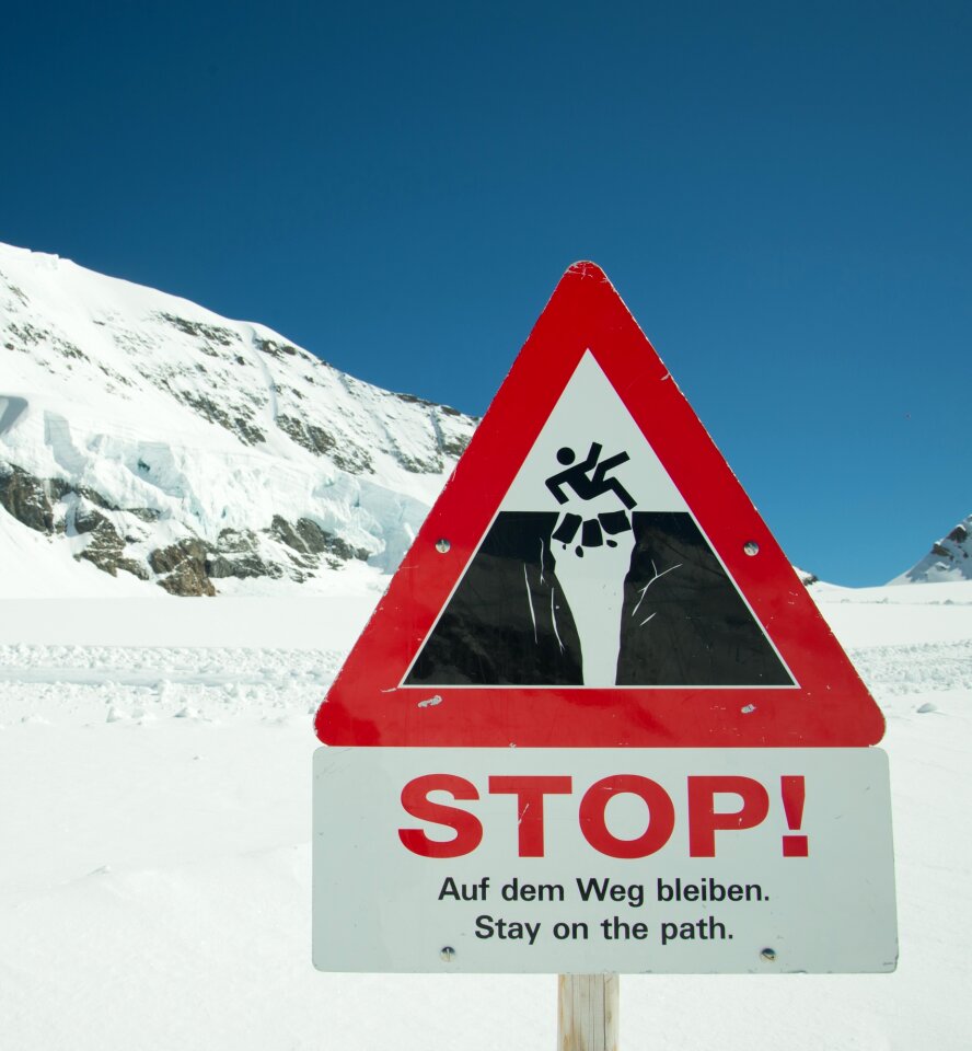 Symbol falling mountains
