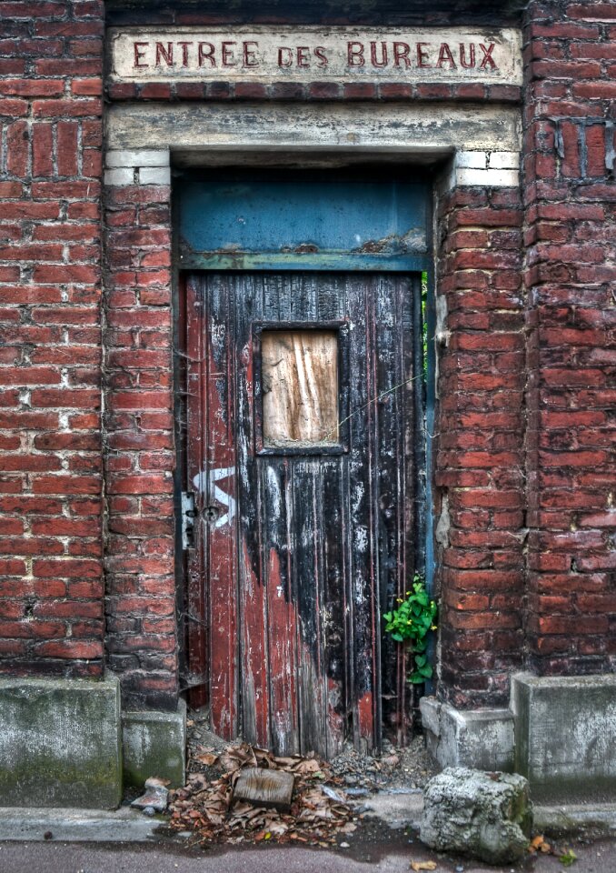 Entry office hdr