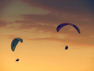 Horizon parachute sky photo