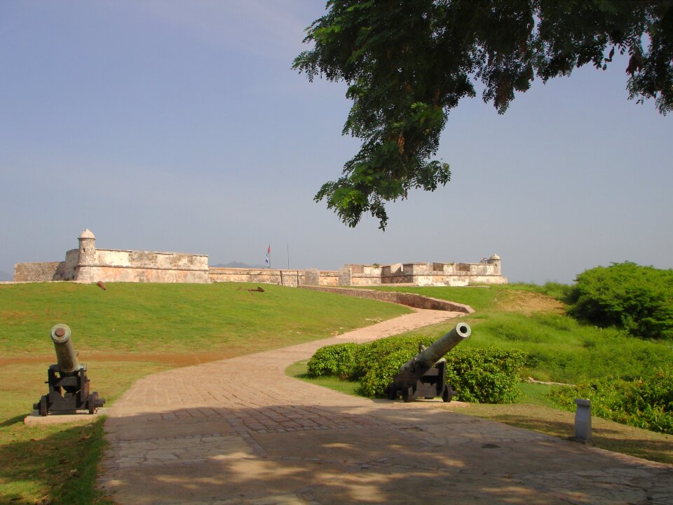Cuba el castillo del morro guns