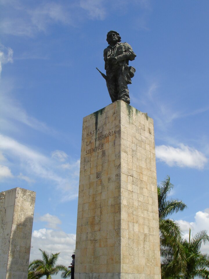 Al comandante cuba hero