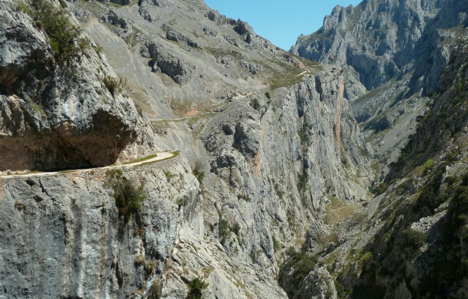 Peaks europe asturias spain