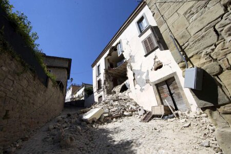 Heartquake earthquake collapse