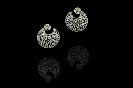 Jewellery style black diamond