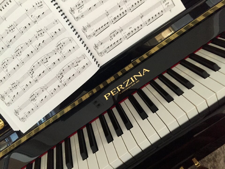Music keyboard notes
