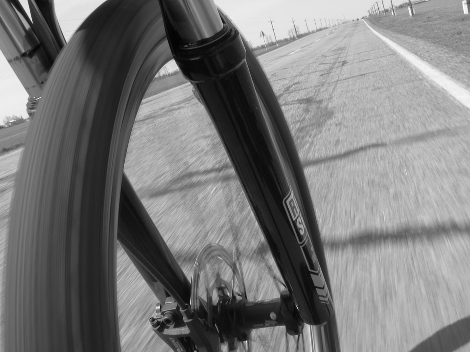 Shock absorber bicycle road