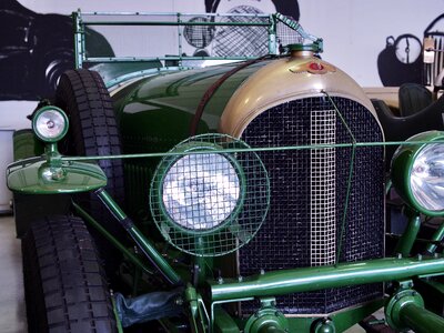Automotive bentley classic car photo