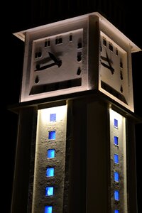 Night elizabeth pendulum