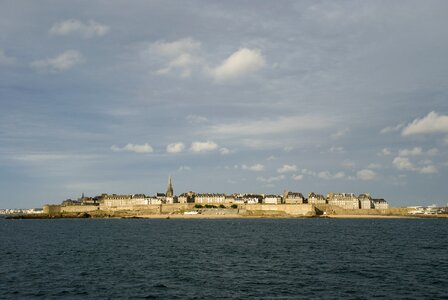 Curtain wall english channel france