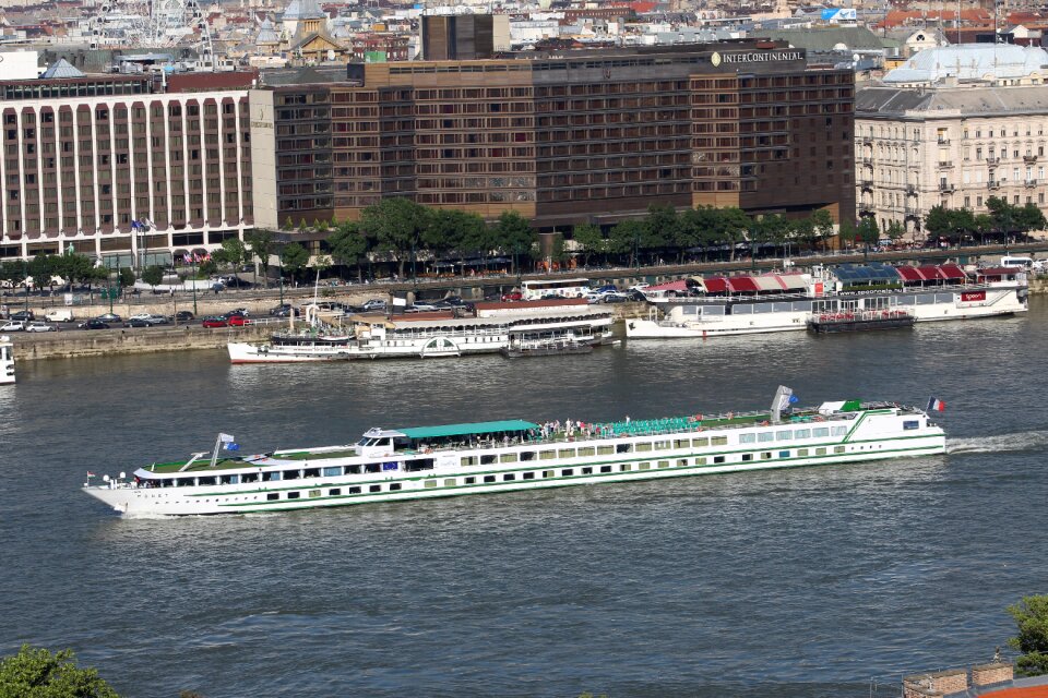 Long ship touristic sightseeing