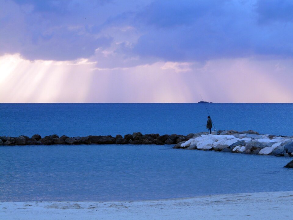 Backlighting fishing sky