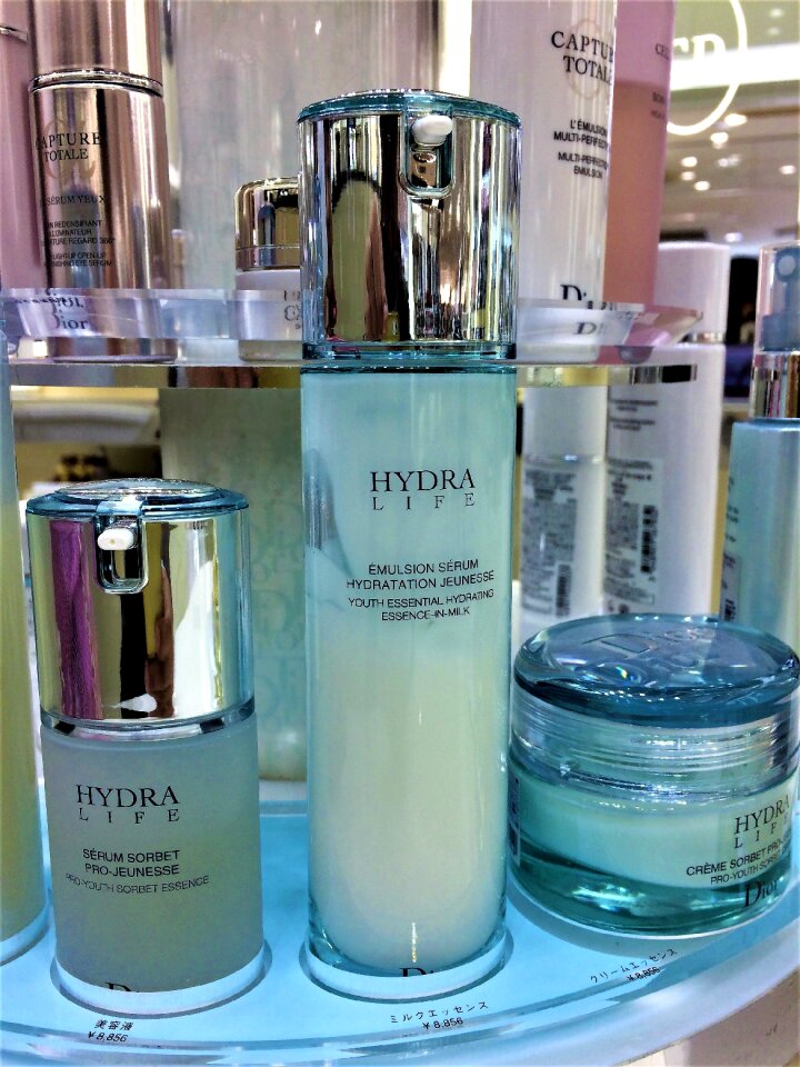 Facial lotion latex silver