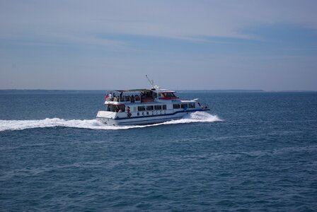 Transport travel sea