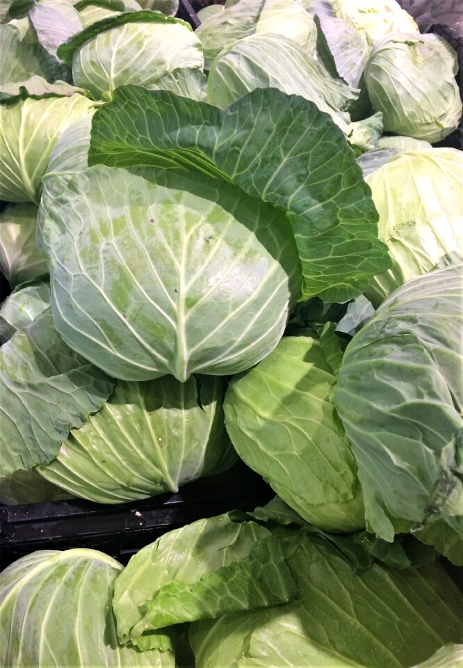 Green vegetables pile up