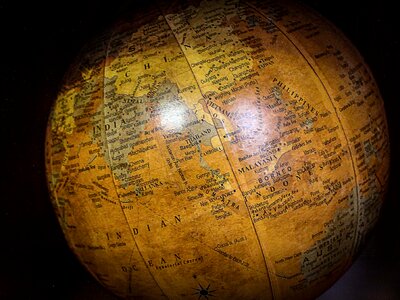 Earth balloon map