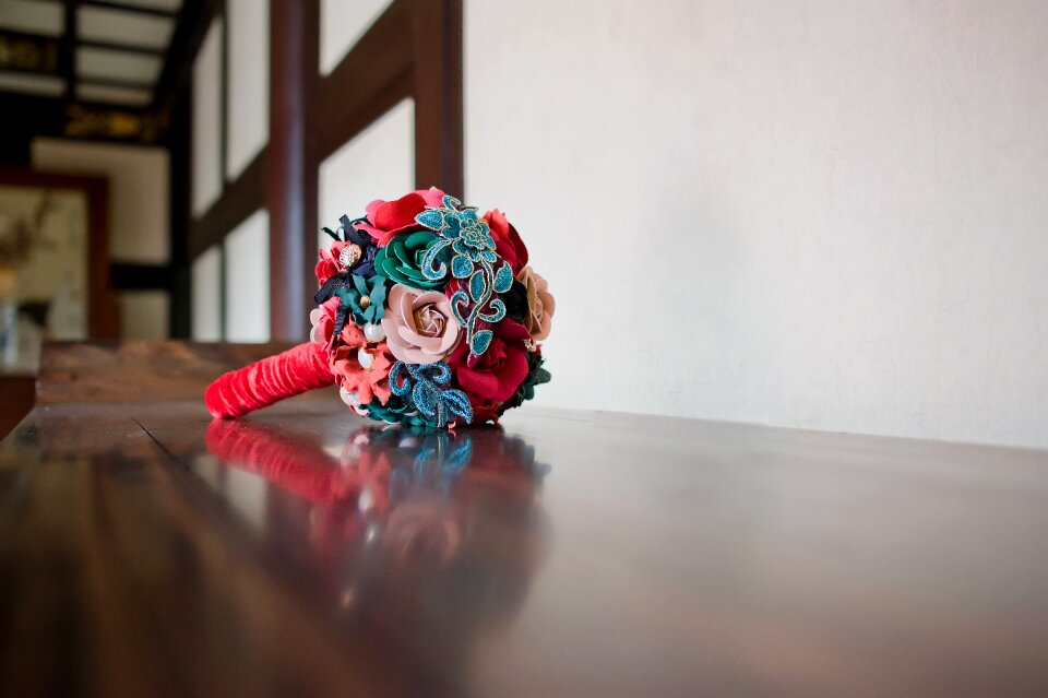 Flower bouquet red