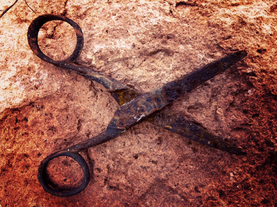 Old metaphor cut